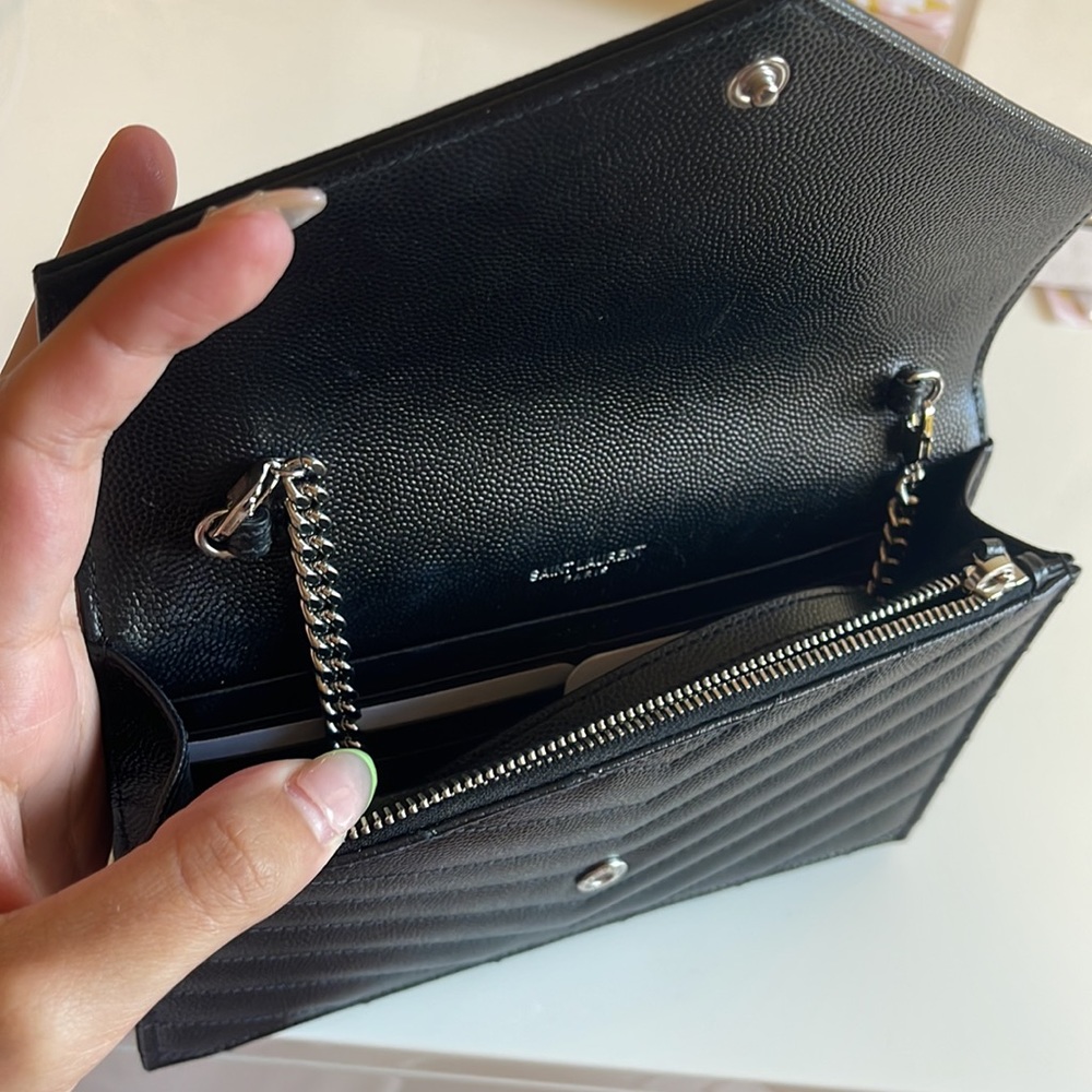 Saint Laurent monogram matelasse leather wallet on chain. - Picture 5 of 6